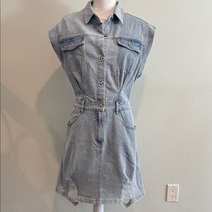 TRES CHIC  Denim Dress distressed Size large
